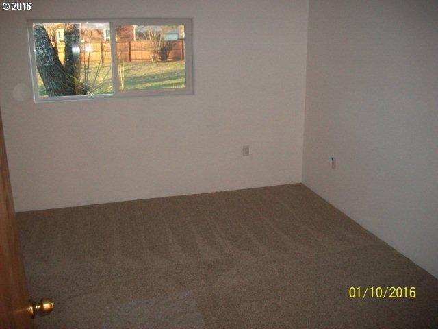 151 Old Pioneer Road Sutherlin, OR 97479 - Photo 9 of 21 Gallery Image 9