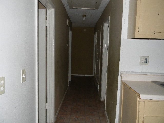 464 Flynn Road Memphis, TN 38109 - Photo 6 of 14 Gallery Image 6