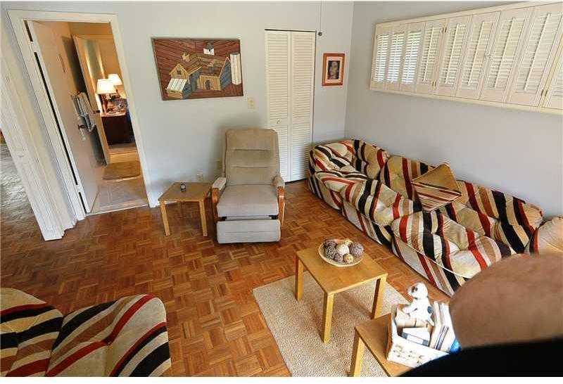 Emerald Hills Hollywood, FL 33021 - Photo 12 of 30