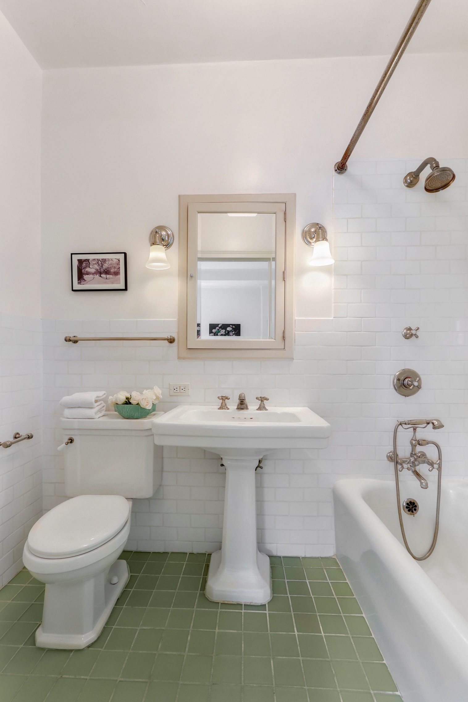 50 Riverside Drive, Unit 8D Manhattan, NY 10024 - Photo 15 of 17