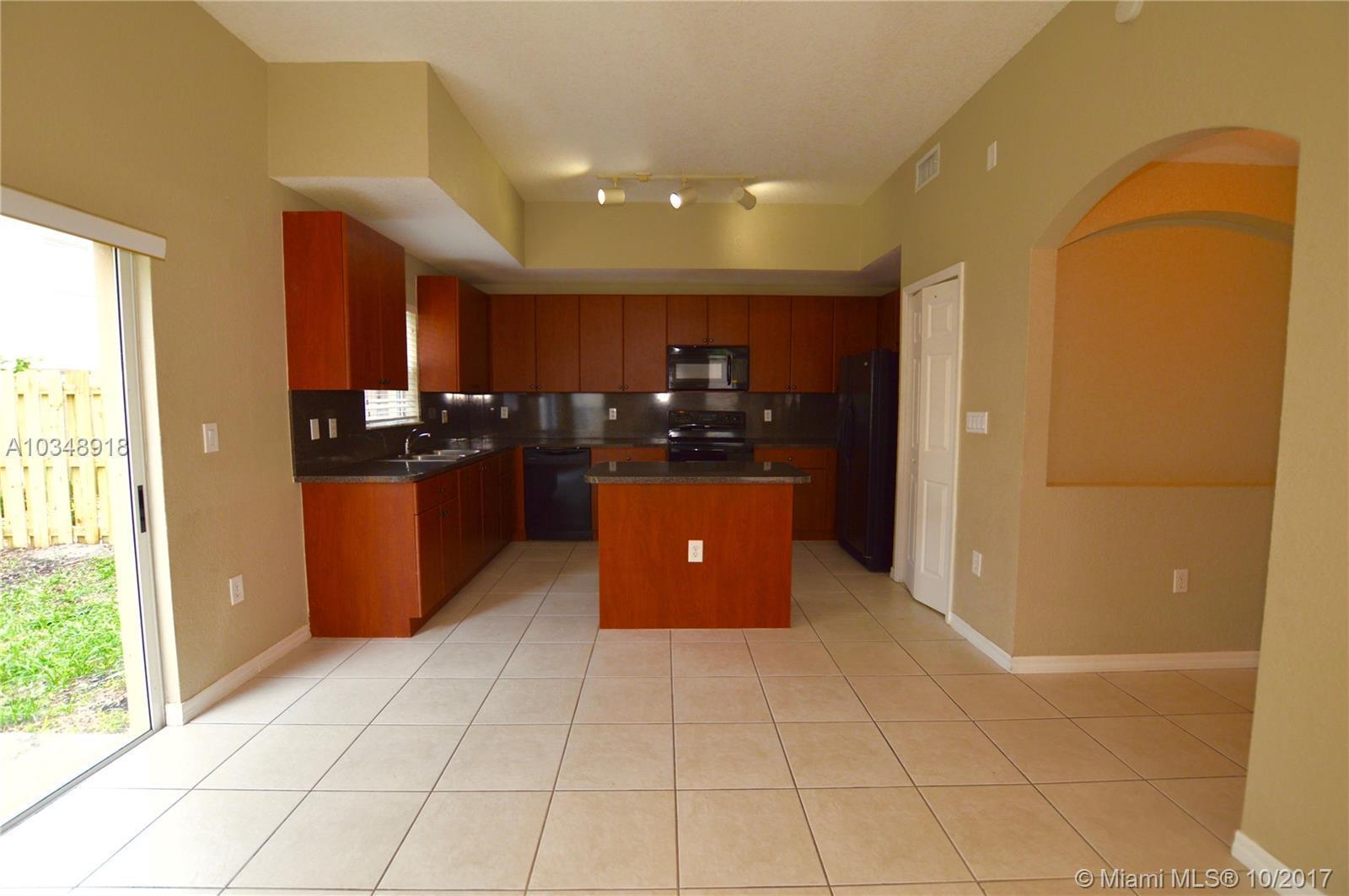 8902 Southwest 220th Street Cutler Bay, FL 33190 - Photo 11 of 30