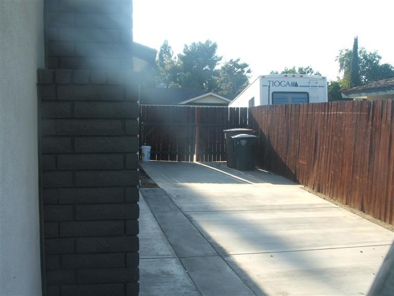 2741 Hempstead Lane Bakersfield, CA 93309 - Photo 12 of 12