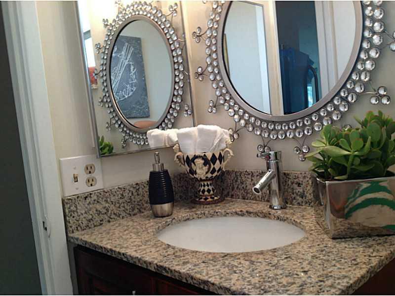 4700 Washington Street, Unit 406 Hollywood, FL 33021 - Photo 3 of 29