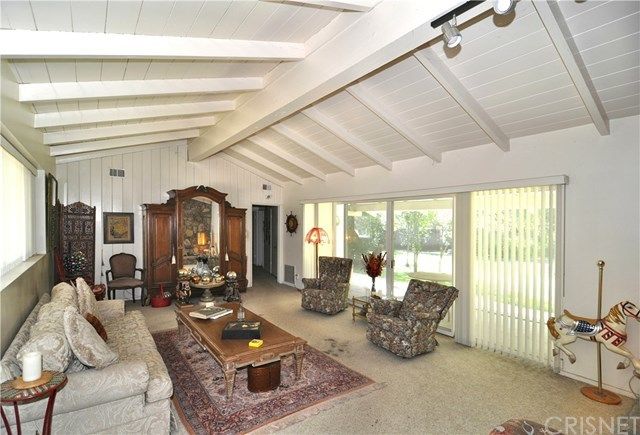 $2,000,000 | 23712 Twin Oaks Place, Hidden Hills, CA 91302