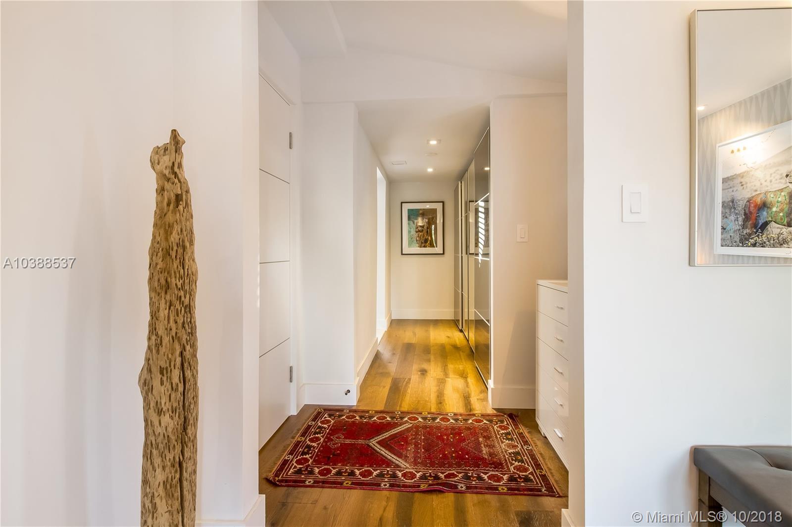 5400 Pine Tree Drive Miami Beach, FL 33140 - Photo 12 of 25