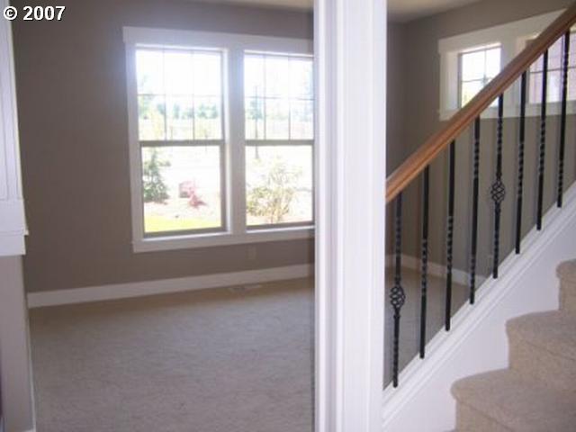 17175 Southwest Meinecke Road Sherwood, OR 97140 - Photo 4 of 8 Gallery Image 4