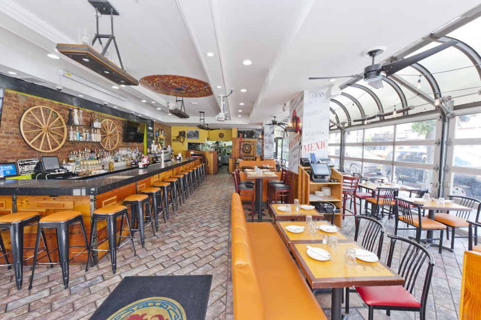 22-03 35th Street, Unit 1 Queens, NY 11105 - Photo 4 of 6