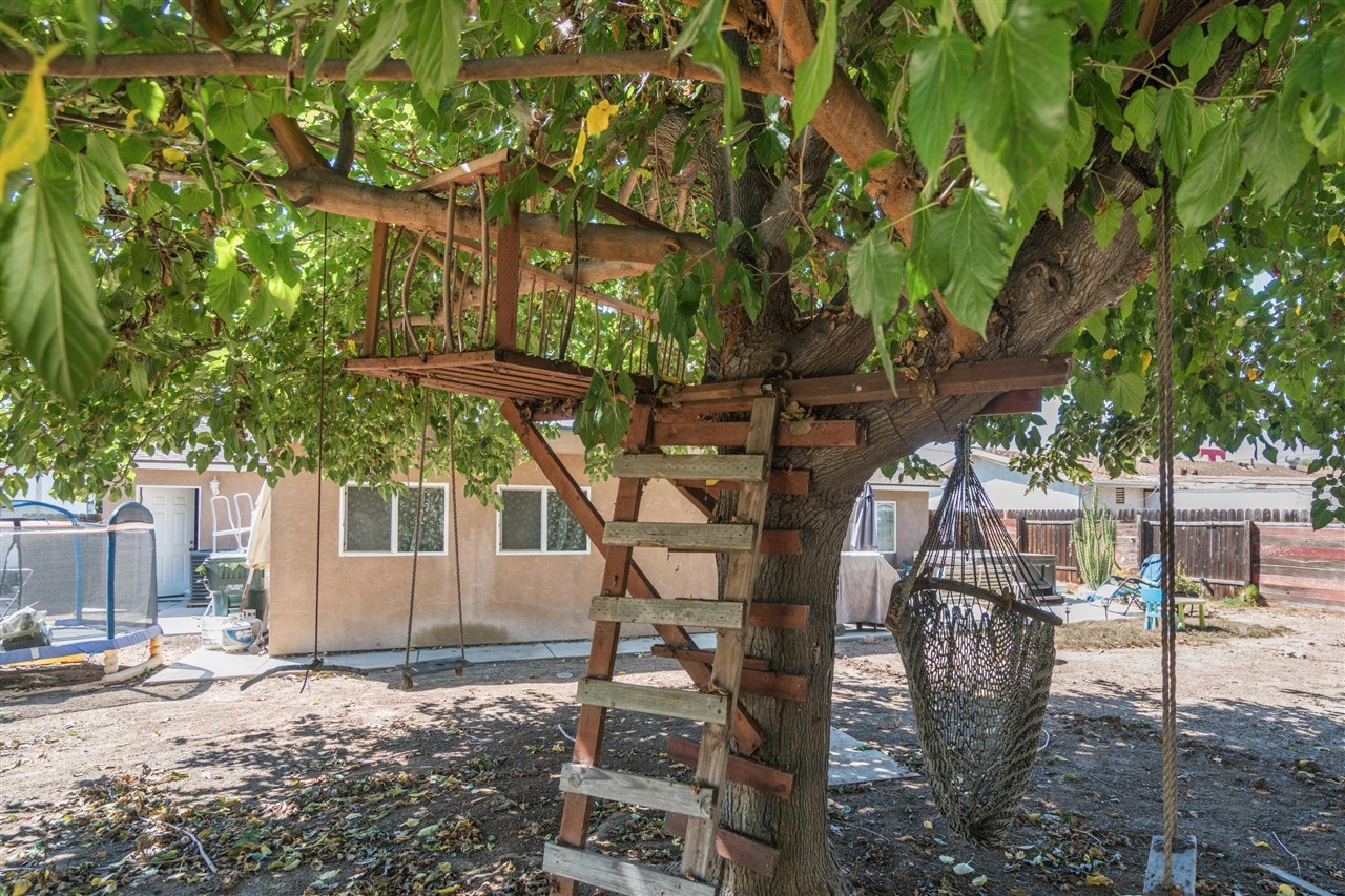 935 Broadview Street Spring Valley, CA 91977 - Photo 14 of 16 Gallery Image 14