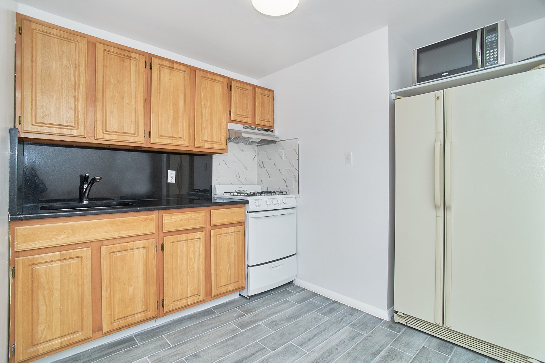 189 Orchard Street, Unit 5 Manhattan, NY 10002 - Photo 5 of 6