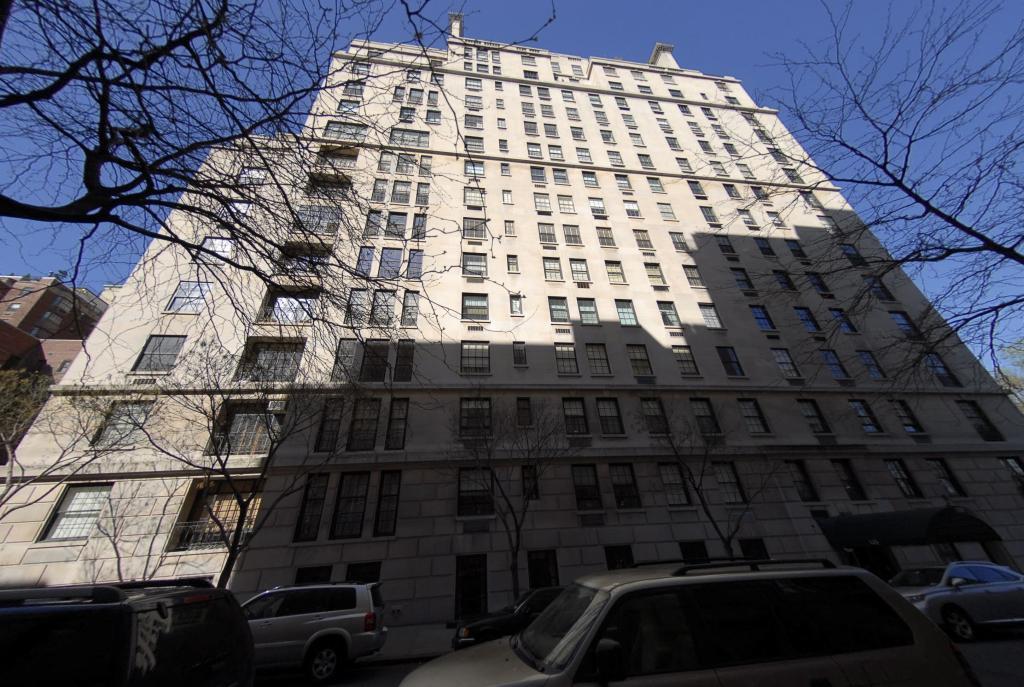 120 E End Ave, Manhattan, NY 10028 - Photo 2 of 4