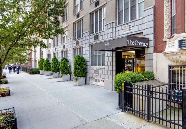 The Cheyney 344 W 23rd St, Manhattan, NY 10011 - Photo 4 of 7
