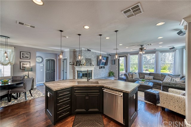 25935 Royal Oaks Road Stevenson Ranch, CA 91381 - Photo 18 of 63