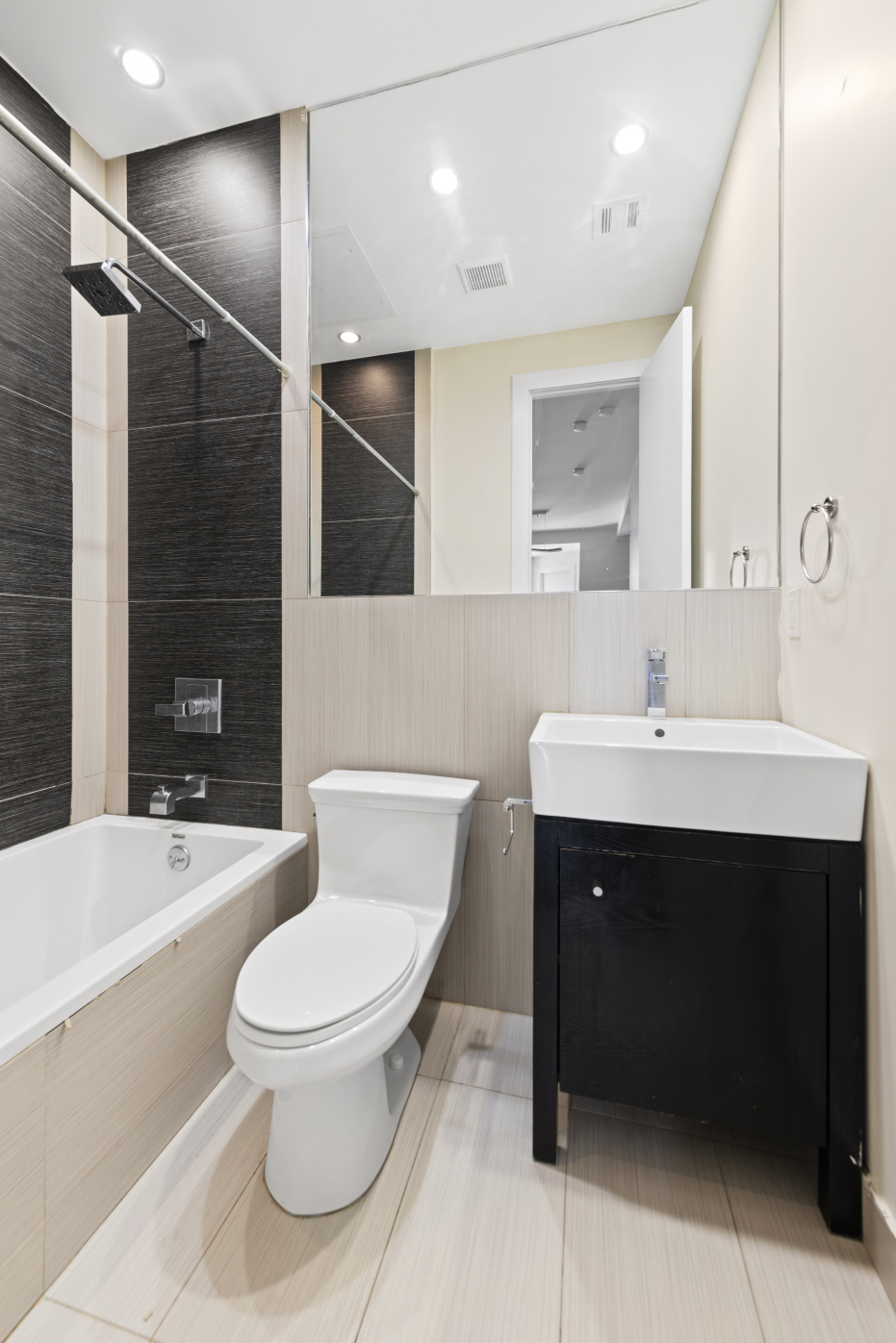 79 West 127th Street, Unit 2D Manhattan, NY 10027 - Photo 6 of 8