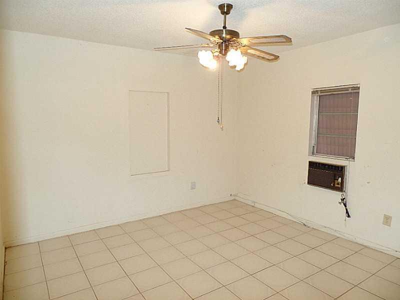 6511 Southwest 44th Street Miami, FL 33155 - Photo 6 of 12