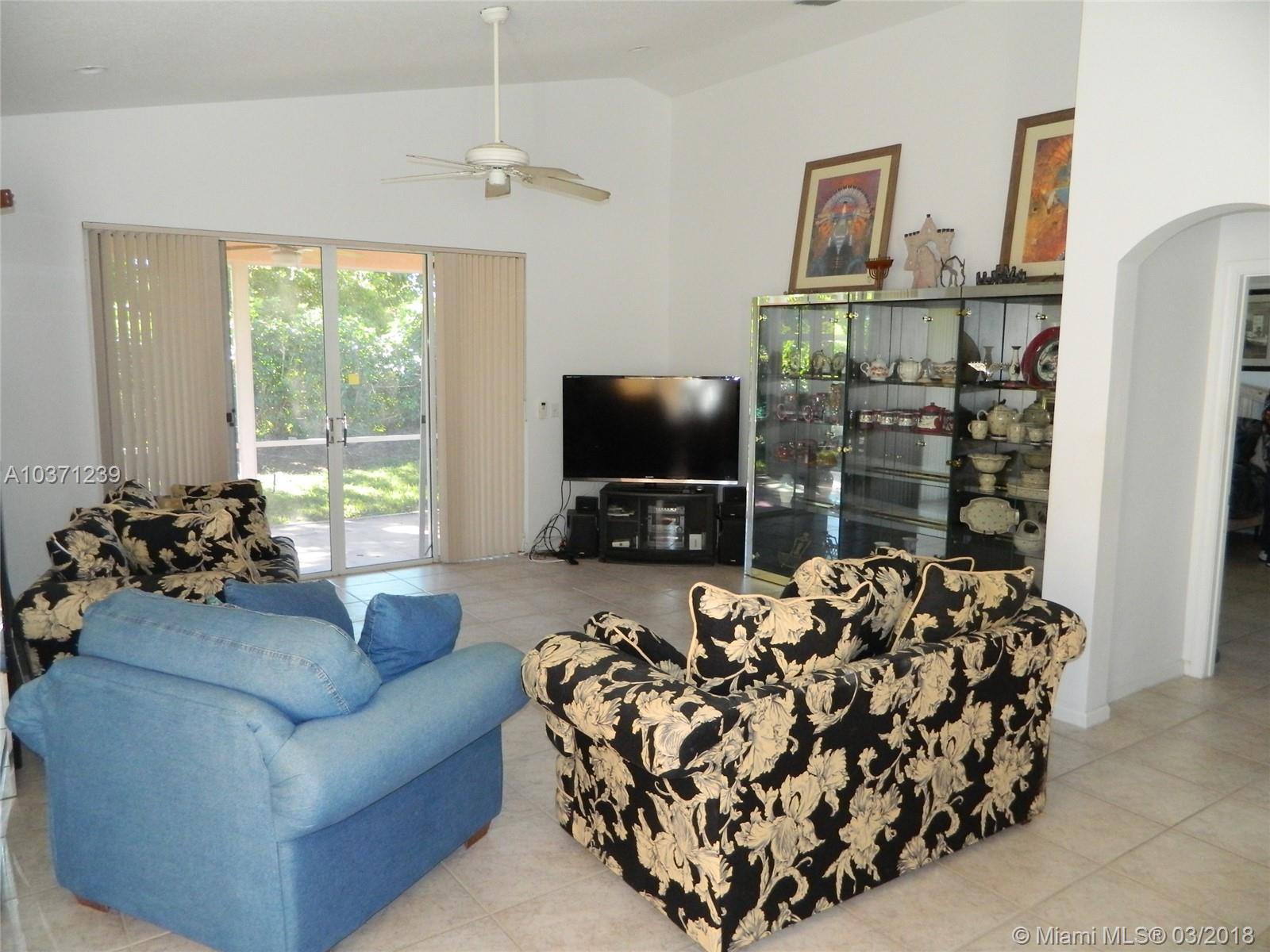 8570 Vía Giardino Boca Raton, FL 33433 - Photo 12 of 23 Gallery Image 12