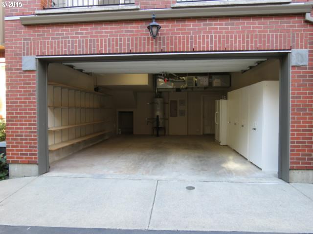 2370 Northwest Raleigh Street, Unit 6 Portland, OR 97210 - Photo 10 of 16 Gallery Image 10