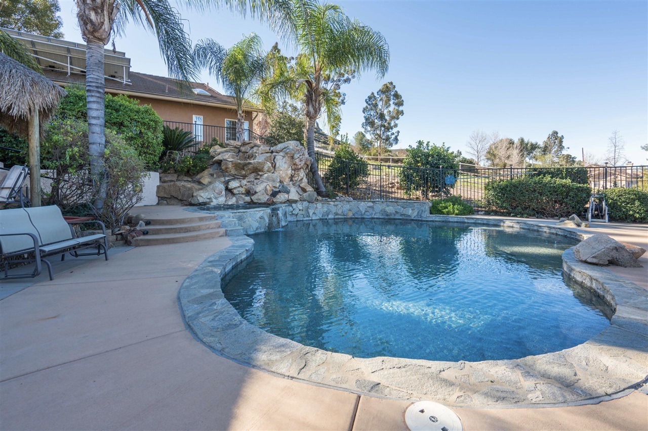 22720 Tombill Road Ramona, CA 92065 - Photo 4 of 25 Gallery Image 4