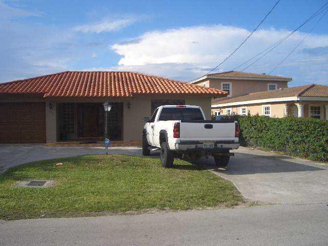 6435 Southwest 32nd Street Miami, FL 33155 - Photo 4 of 7