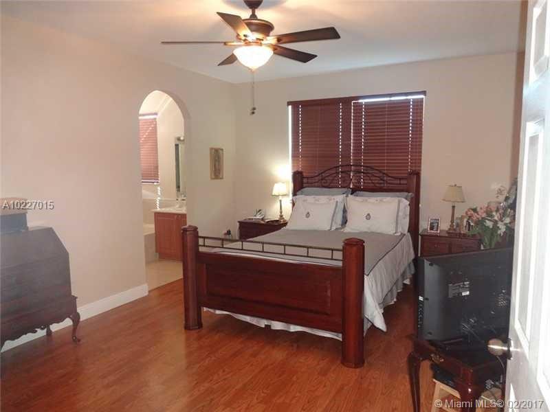 12841 Southwest 200th Terrace Miami, FL 33177 - Photo 6 of 9