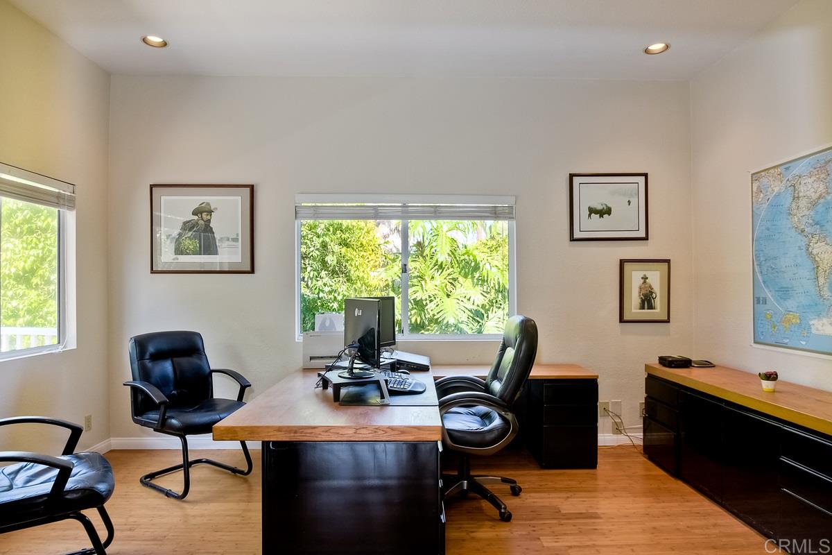 883 Capri Road Encinitas, CA 92024 - Photo 6 of 25