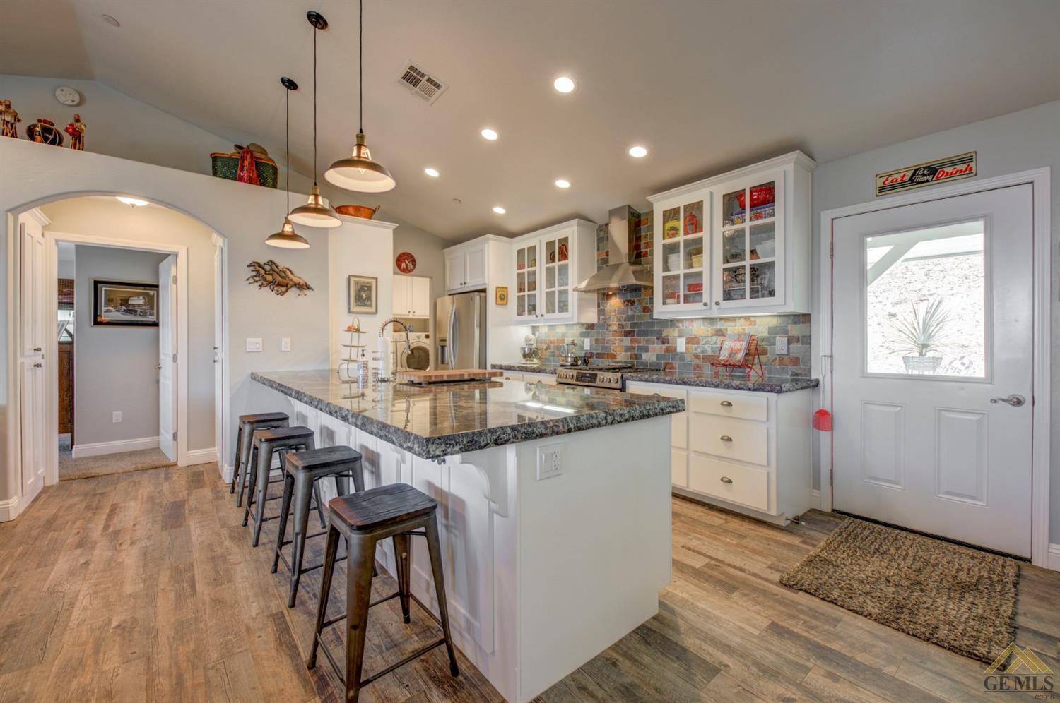 18400 Jacks Hill Road Tehachapi, CA 93561 - Photo 4 of 39