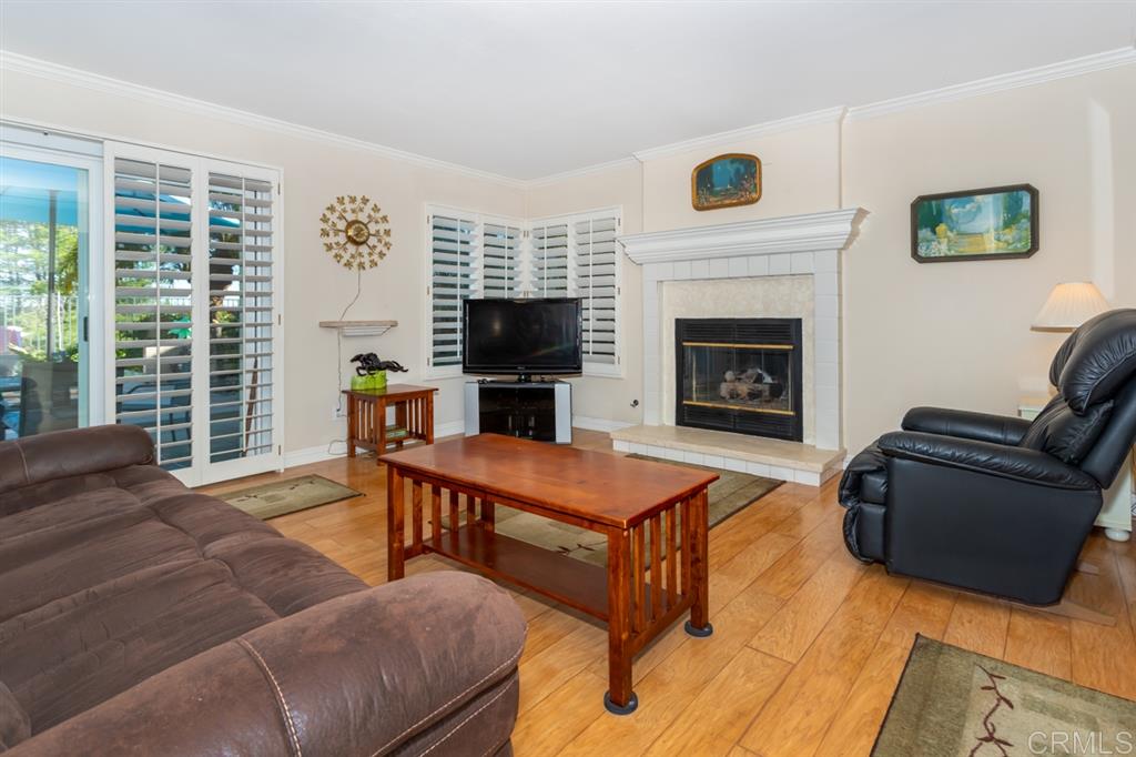 1826 Crystal Ridge Way Vista, CA 92081 - Photo 9 of 18 Gallery Image 9