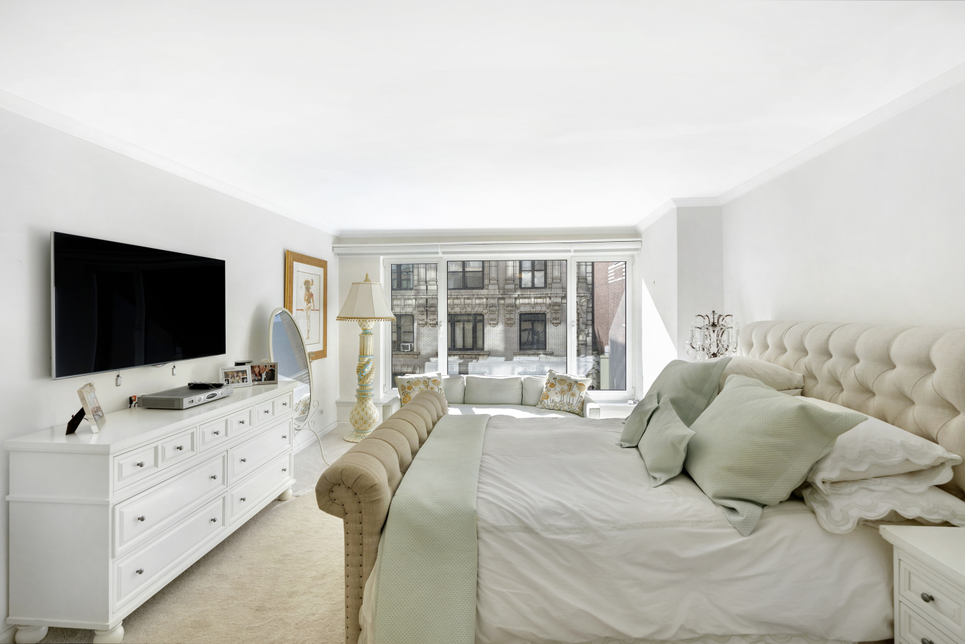 200 Central Park South, Unit 15M Manhattan, NY 10019 - Photo 7 of 14