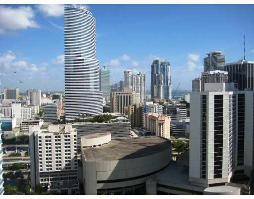 41 Southeast 5th Street, Unit 2003 Miami, FL 33131 - Photo 7 of 7