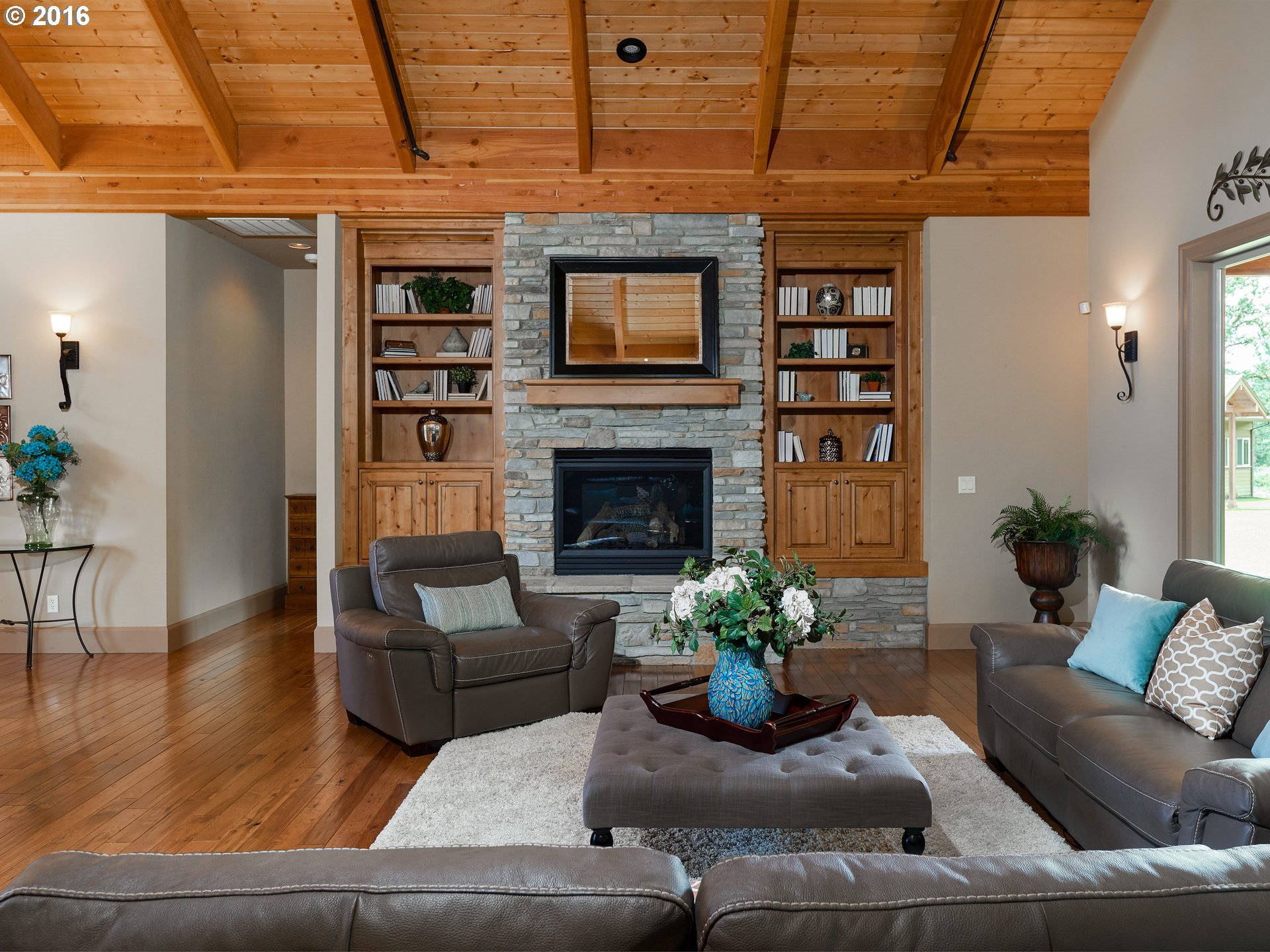28555 Southwest Burkhalter Road Hillsboro, OR 97123 - Photo 5 of 32