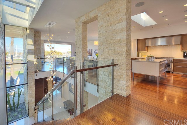 6010 Appian Way Long Beach, CA 90803 - Photo 11 of 60