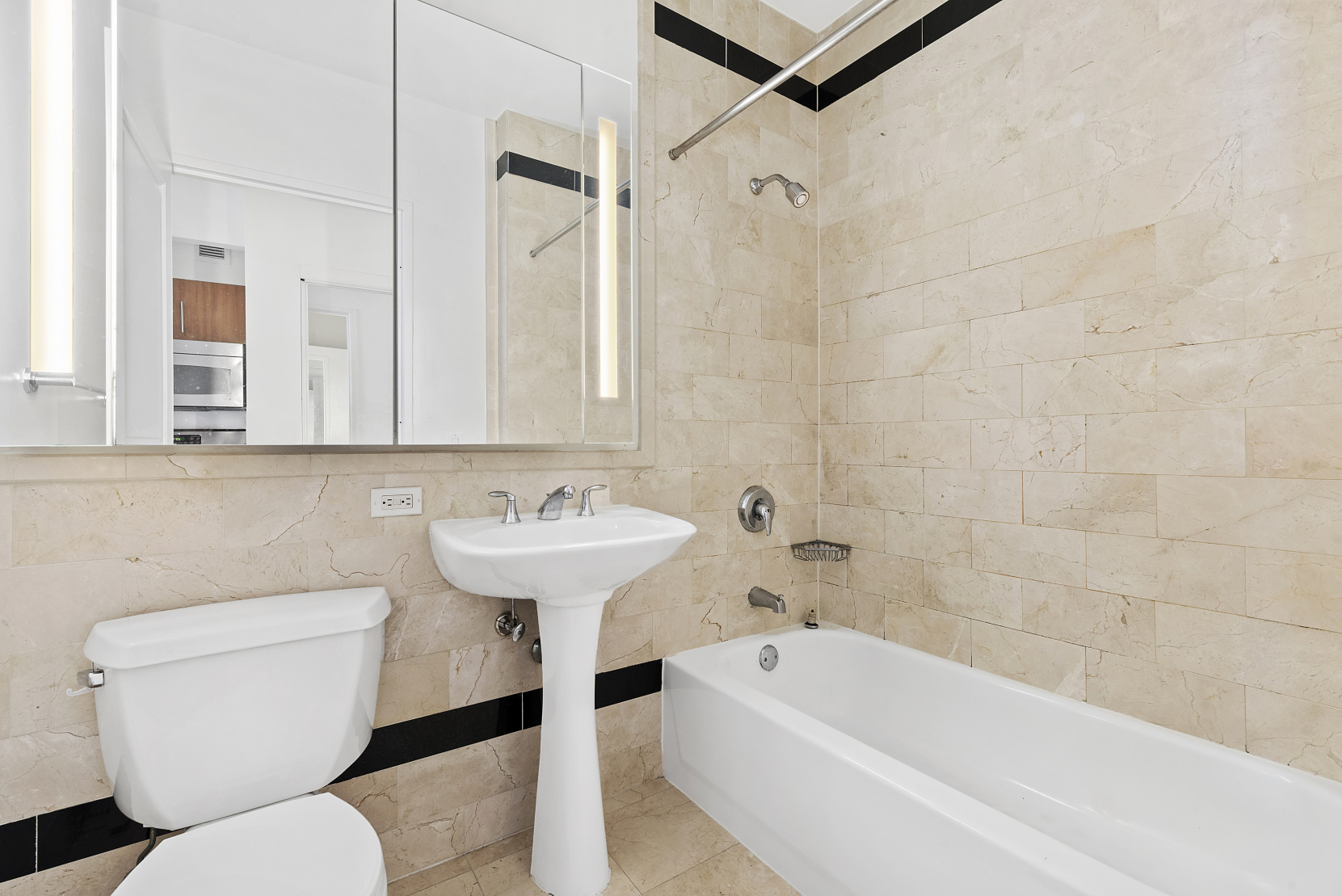 20 West Street, Unit 38B Manhattan, NY 10004 - Photo 5 of 13