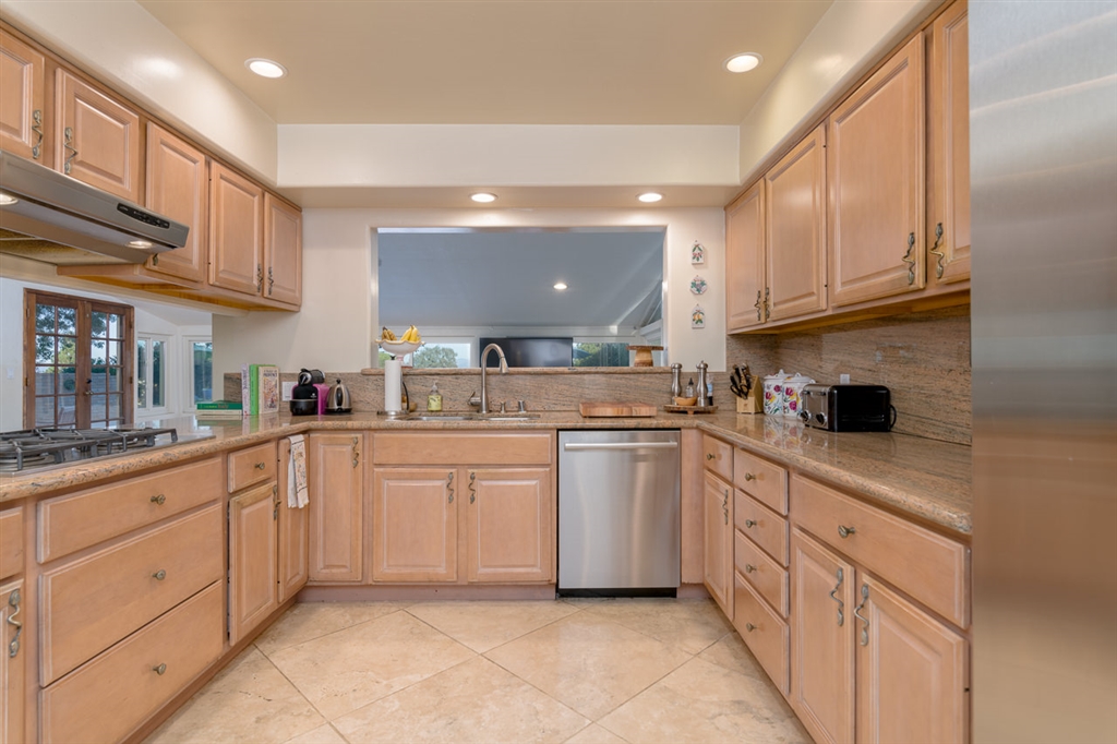 5747 Soledad Road La Jolla, CA 92037 - Photo 13 of 25