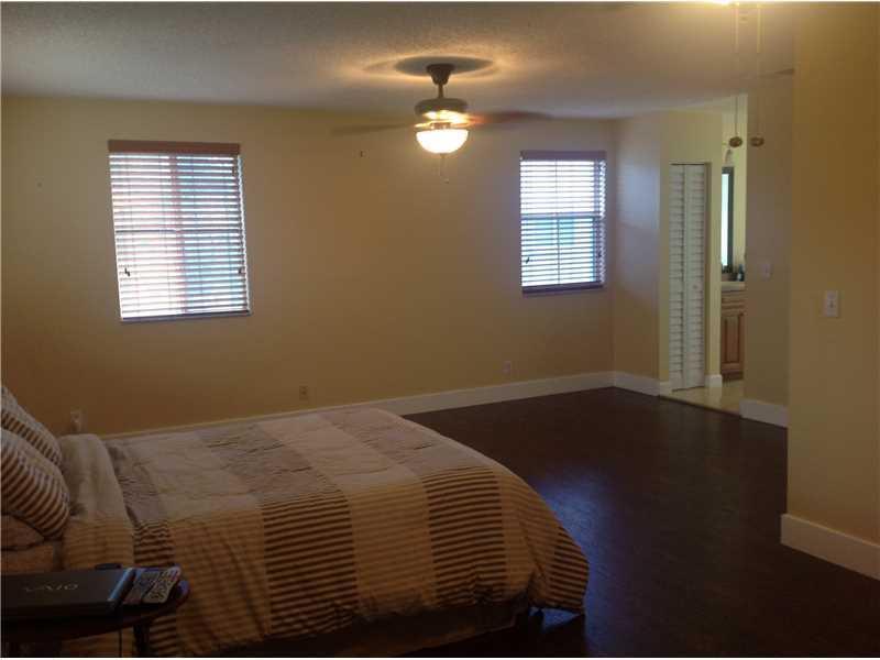 Buttonwood Hammocks Coconut Creek, FL 33063 - Photo 19 of 35