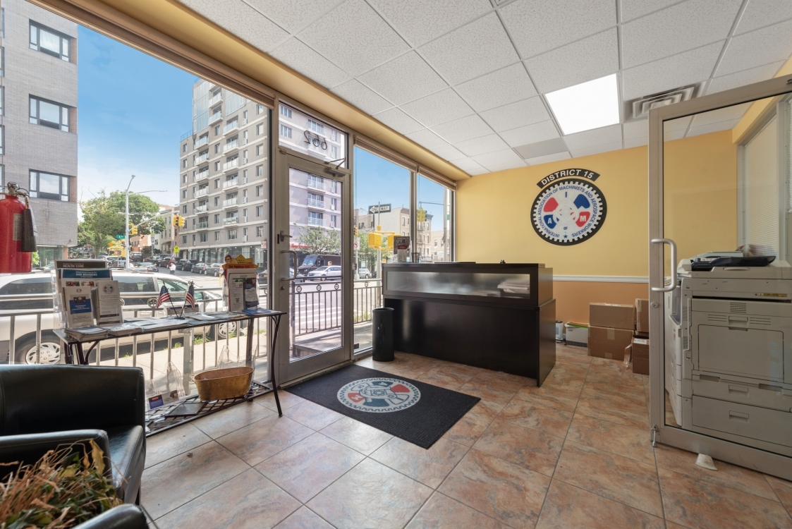 652 4th Avenue Brooklyn, NY 11232 - Photo 6 of 23