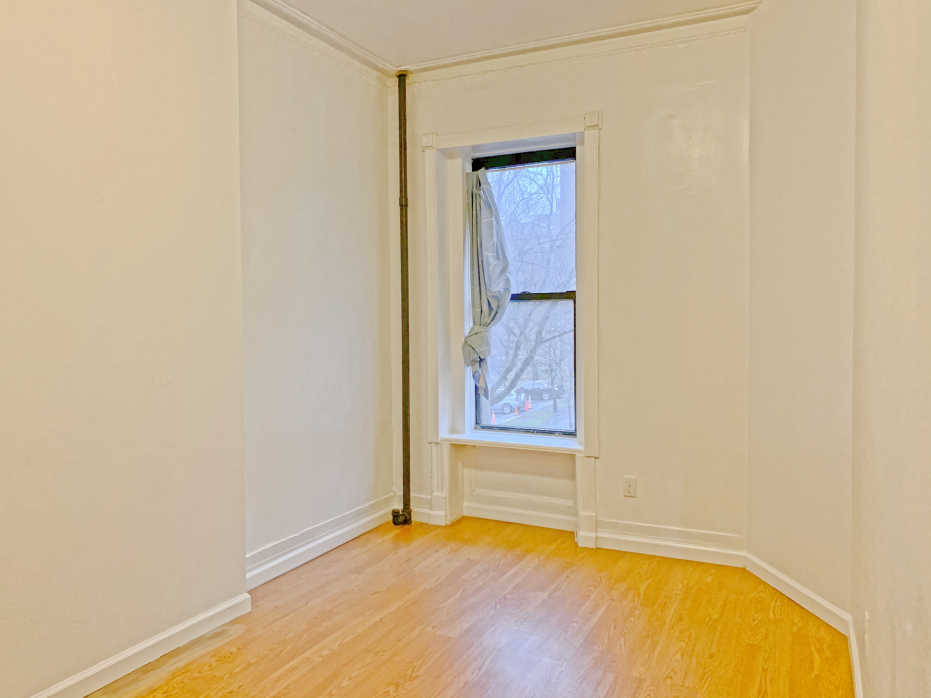 235 East 115th Street, Unit 2 Manhattan, NY 10029 - Photo 3 of 5