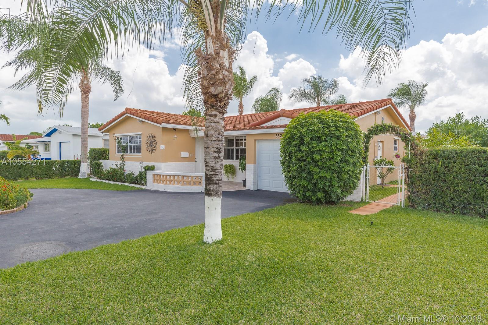 5524 Garfield Street Hollywood, FL 33021 - Photo 4 of 60
