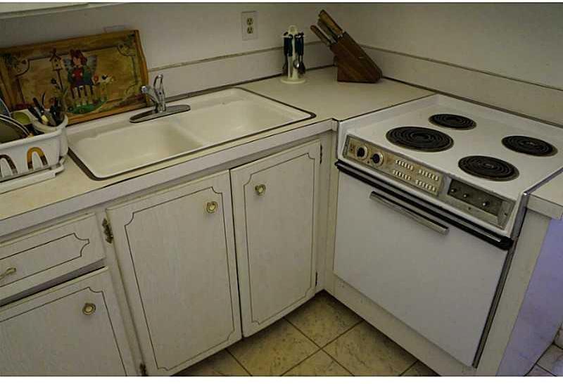 418 South Cypress Road, Unit 106 Pompano Beach, FL 33060 - Photo 7 of 12