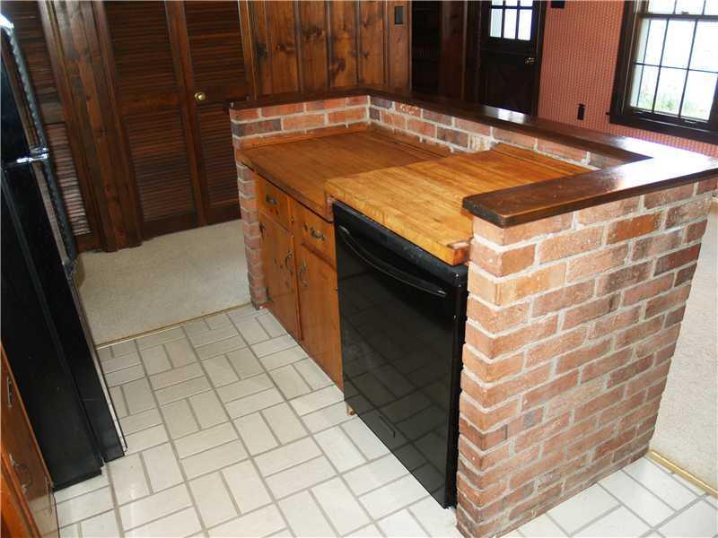 2416 Front Street Monaca, PA 15061 - Photo 4 of 25 Gallery Image 4