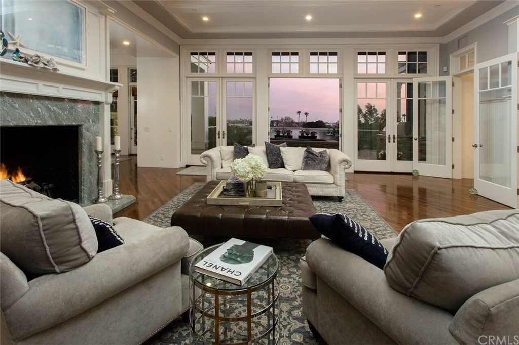 311 Kings Road Newport Beach, CA 92663 - Photo 7 of 50