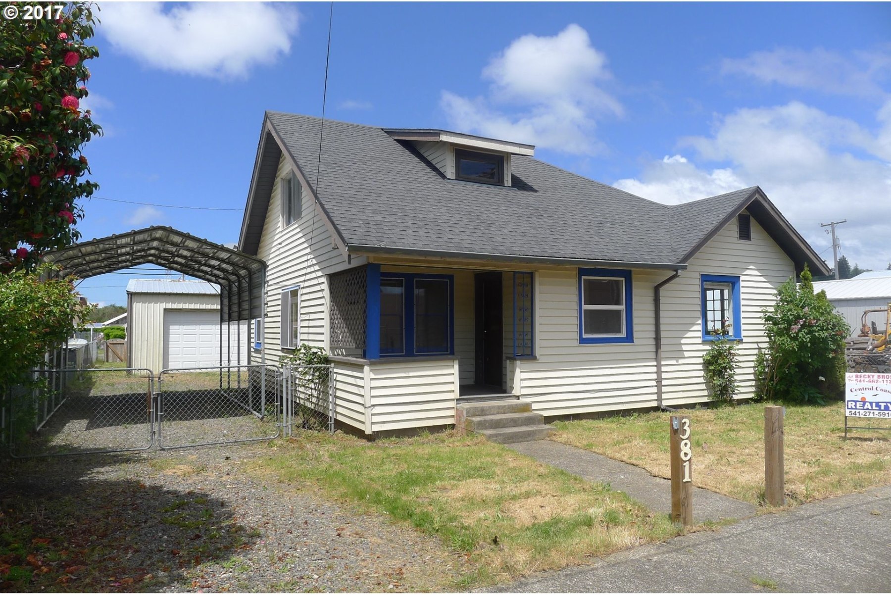 381 Hawthorne Avenue Reedsport, OR 97467 - Photo 13 of 28