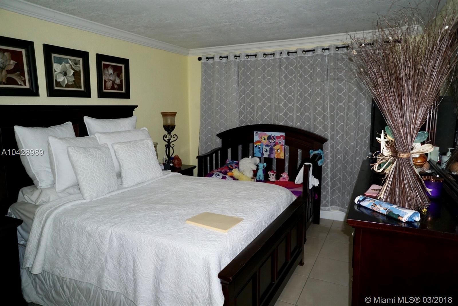 15241 Southwest 80th Street, Unit 110 Miami, FL 33193 - Photo 6 of 9