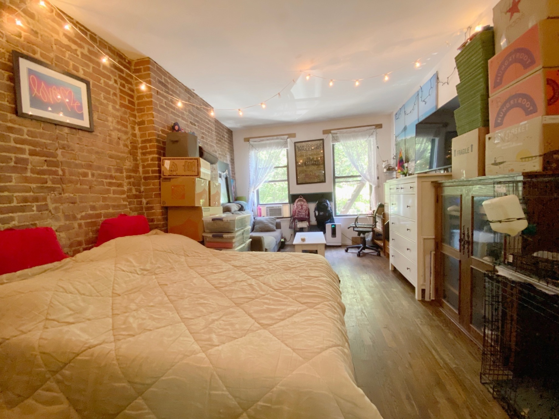 216 East 90th Street, Unit 2FW Manhattan, NY 10128 - Photo 1 of 4