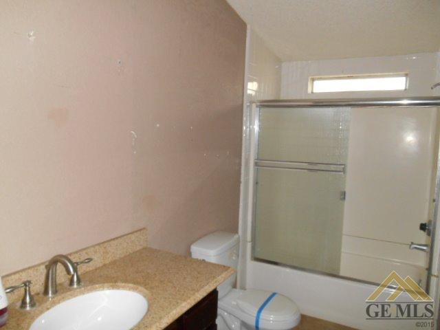 22918 Acari Road Bakersfield, CA 93314 - Photo 14 of 20 Gallery Image 14