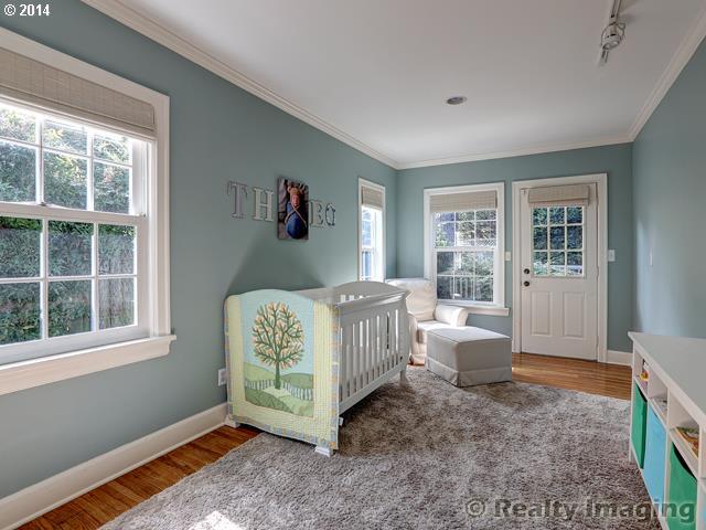 8009 Southeast Reed College Place Portland, OR 97202 - Photo 8 of 16 Gallery Image 8
