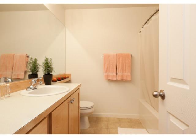 15410 Southwest Sparrow Loop, Unit 102 Beaverton, OR 97007 - Photo 5 of 16 Gallery Image 5
