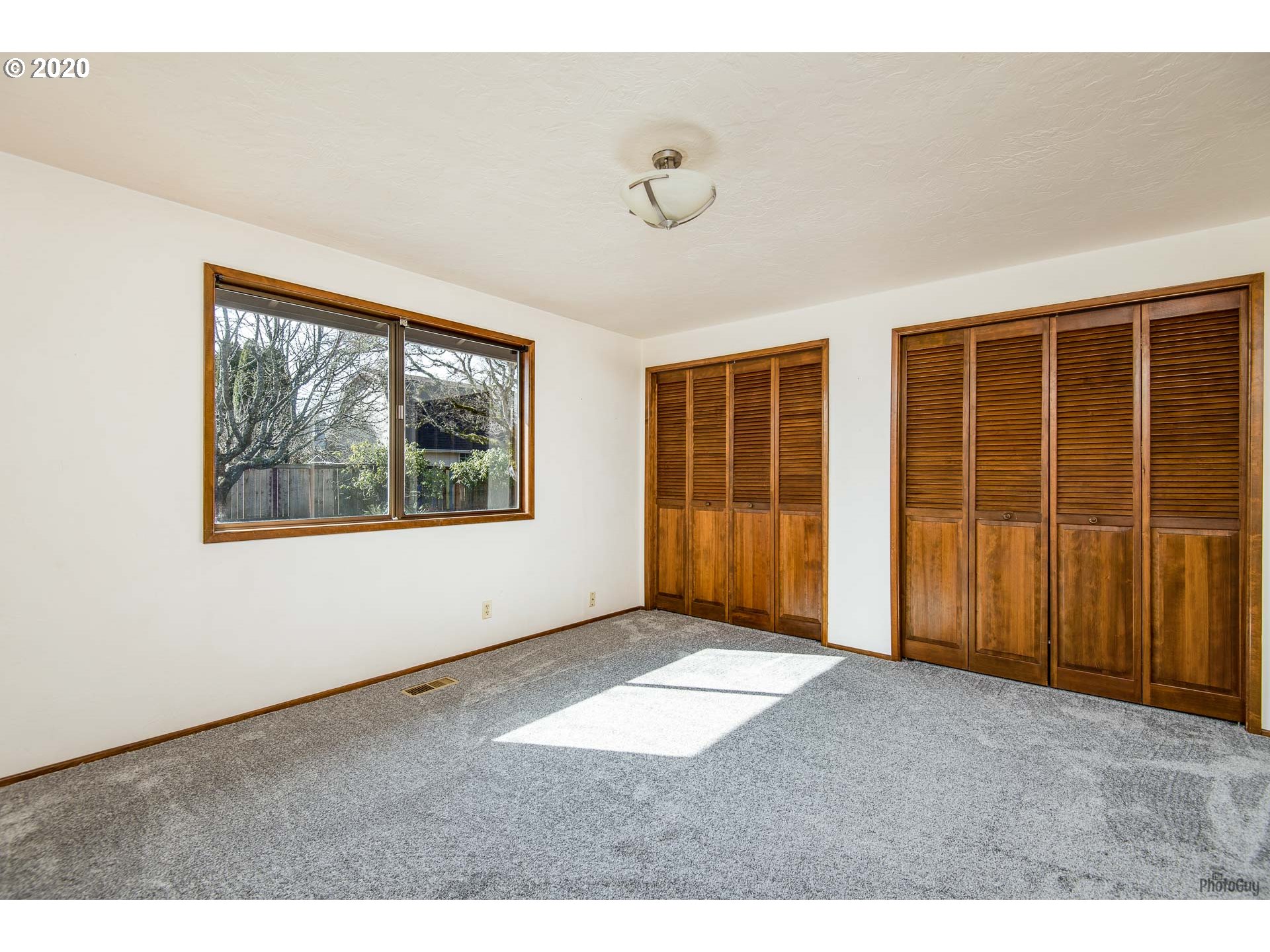1655 Diamond Street Springfield, OR 97477 - Photo 13 of 26