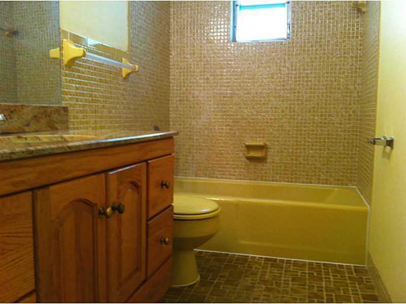 8041 Southwest 196th Terrace Miami, FL 33189 - Photo 6 of 11