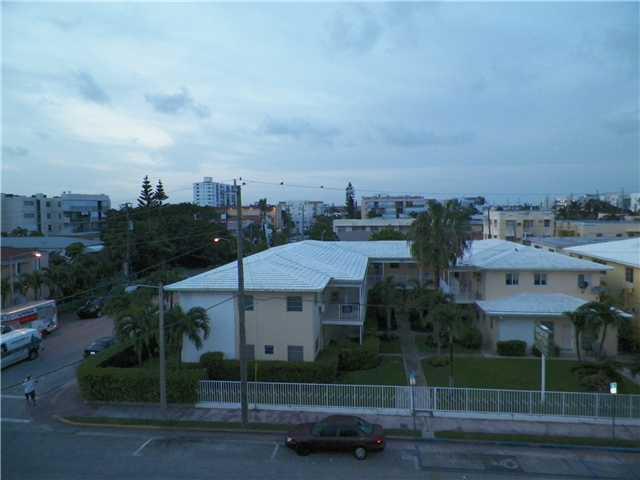 7440 Harding Avenue, Unit 405 Miami Beach, FL 33141 - Photo 8 of 16