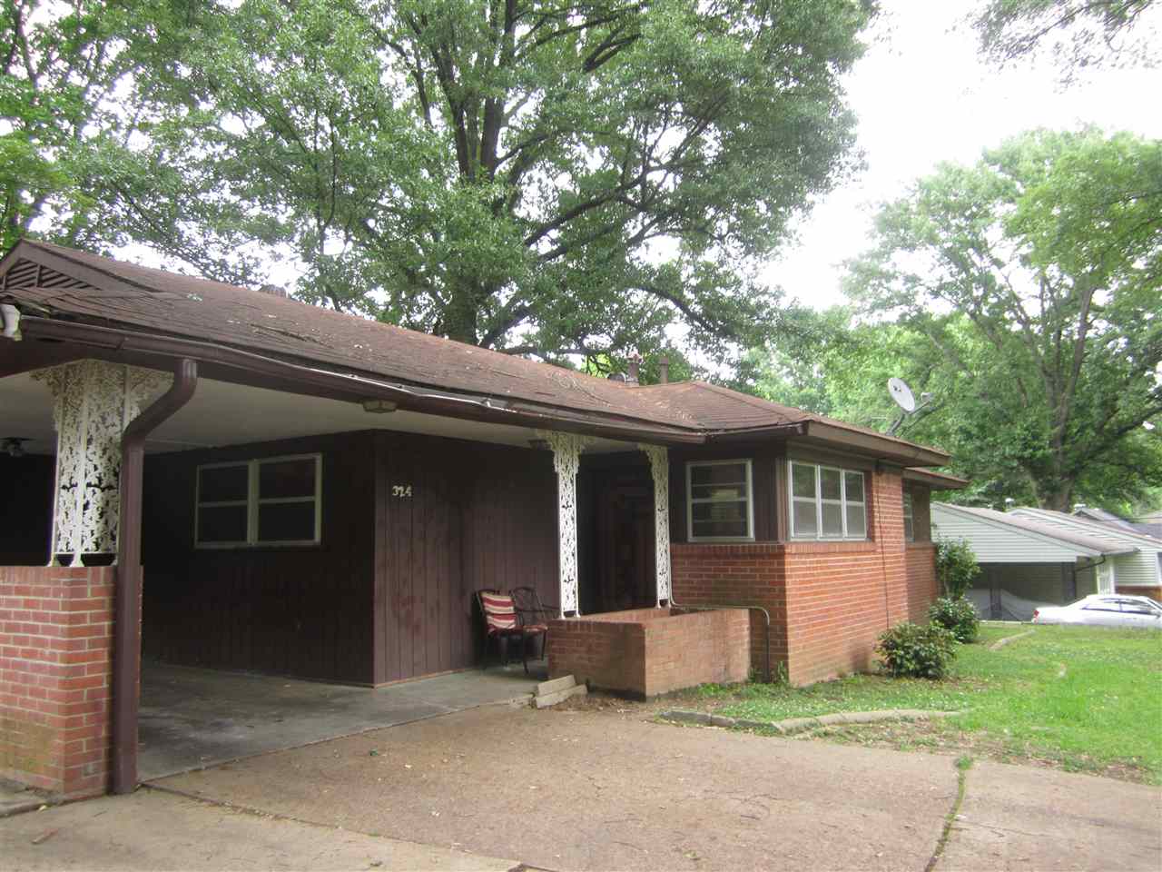 324 Clower Road Memphis, TN 38109 - Photo 3 of 5