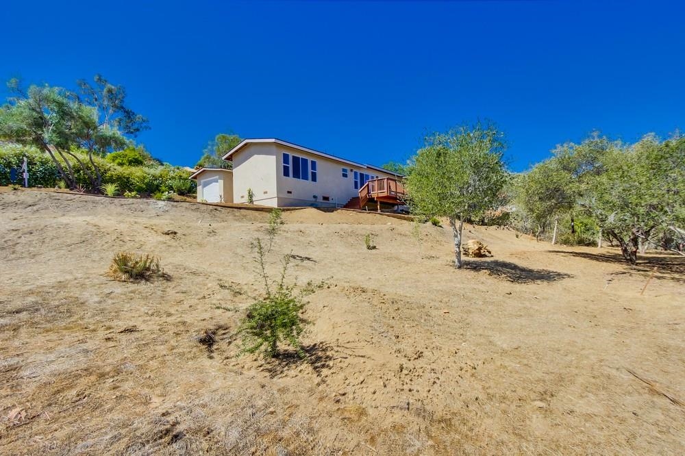 2367 Primrose Avenue Vista, CA 92083 - Photo 22 of 25